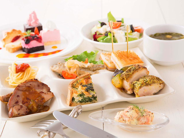 「春に楽しむ♪スプリング・フレンチフェア」／ザ パーク フロント ホテル アット ユニバーサル・スタジオ・ジャパン ブッフェダイニング「アーカラ」