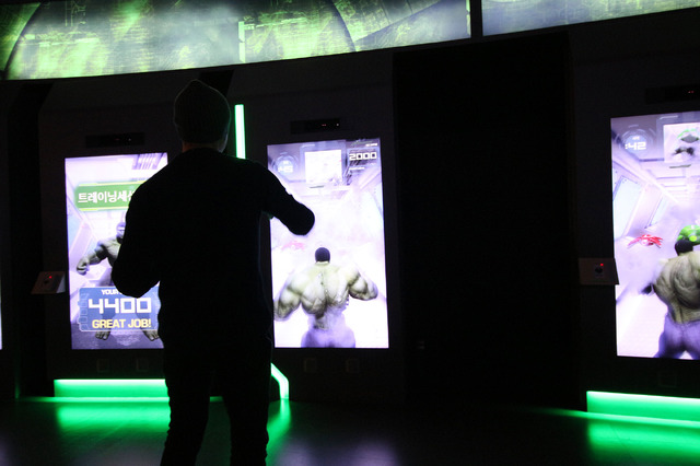 「マーベルエクスペリエンス」ハルクのアトラクション