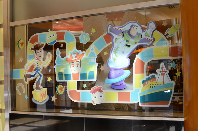 「“ピクサー・プレイタイム”エンパイアディナー（1/6～3/19）」（￥10,000）／ディズニーアンバサダーホテルのエンパイア･グリル