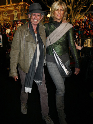 『パイレーツ・オブ・カリビアン／生命の泉』キース・リチャーズ（左）