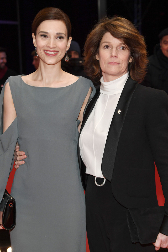 イルメナ・チチコヴァ（Irmena Chichikova）＆ローラ・ベンソン（Laura Benson）／『Touch Me Not』プレミア-(C)Getty Images