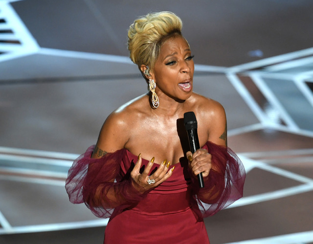 メアリー・J・ブライジが“Mighty River”(『マッドバウンド 哀しき友情』)-(C)Getty Images
