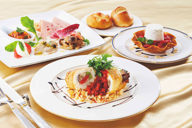 “贅沢イタリアン・コース”魚／新エンターテイメント「名探偵コナン・ミステリー・レストラン」