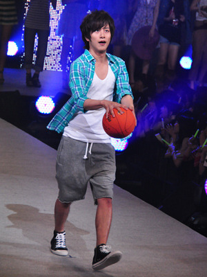 「チャリティ non コレ」