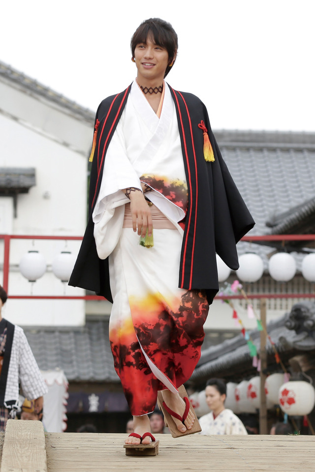 『曇天に笑う』（C）映画『曇天に笑う』製作委員会  （C）唐々煙/マックガーデン