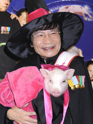 『ナニー・マクフィーと空飛ぶ子ブタ』尾木ママ親善大使