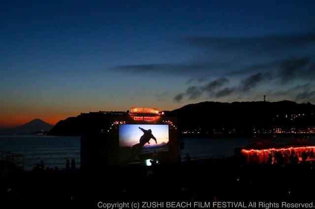 「逗子海岸映画祭」