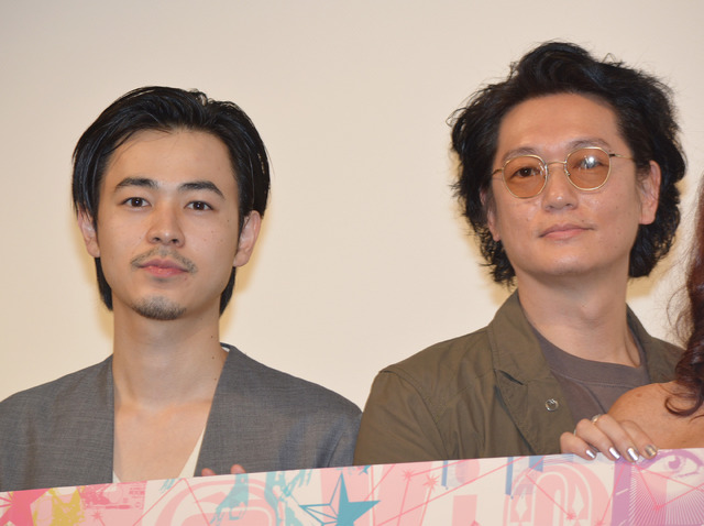 成田凌、井浦新／『ニワトリ★スター』完成披露試写会舞台挨拶