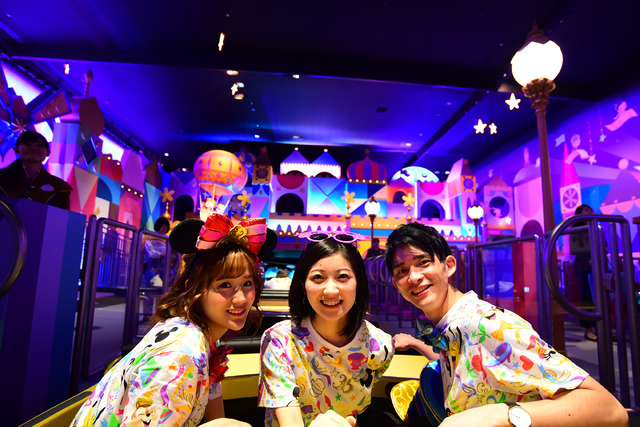 「イッツ・ア・スモールワールド」