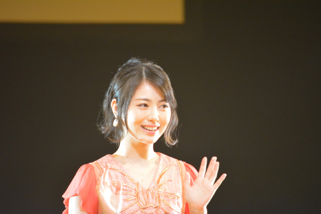 浜辺美波／映画『となりの怪物くん』完成披露試写会「とな怪コレクション」