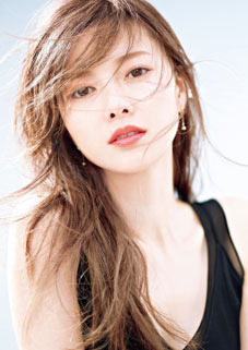 白石麻衣「資生堂マキアージュ」