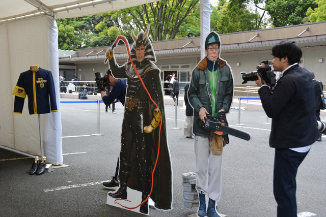 ファンの方の献花台／「大杉漣 お別れの会“さらば！ゴンタクレ”」