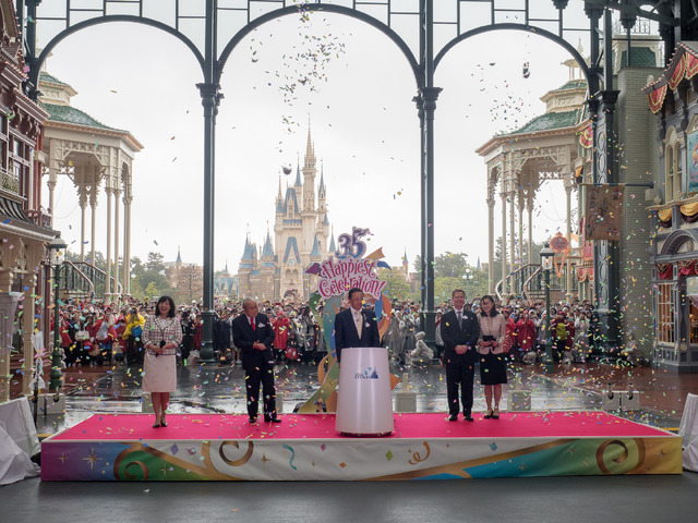35周年開幕セレモニー