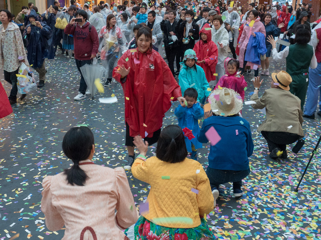 キャストさんとハイタッチ！