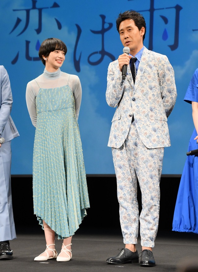 小松菜奈、大泉洋/映画『恋は雨上がりのように』の完成披露試写会
