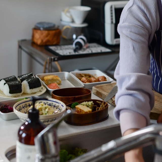 「青葉家のテーブル」