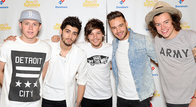 リアム ペインがライブで 1d のプチ同窓会を開催 ファン号泣 Cinemacafe Net リアム ペインがライブで 1d のプチ同窓会を開催 ファン号泣 Cinemacafe Net
