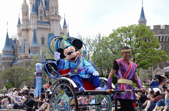 毎年恒例の七夕プログラム開幕！/ 東京ディズニーランド