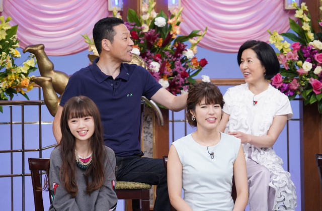 「行列のできる法律相談所」 (C) NTV