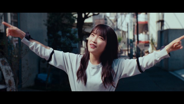 au BLUE CHALLENGE新CM「全力アイーダ」篇