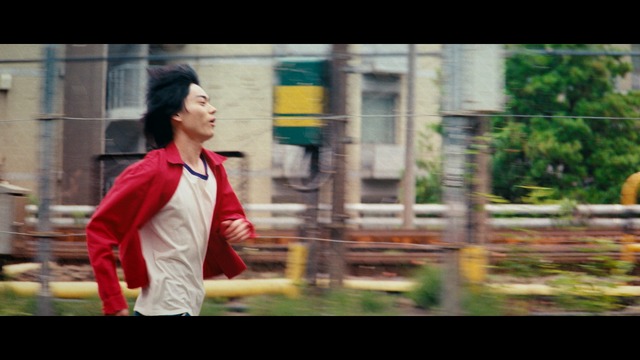 au BLUE CHALLENGE新CM「全力アイーダ」篇