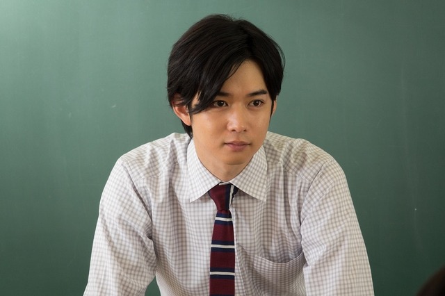 千葉雄大が学校一のイケメン教師に 先生に見える 走れ t校バスケット部 Cinemacafe Net
