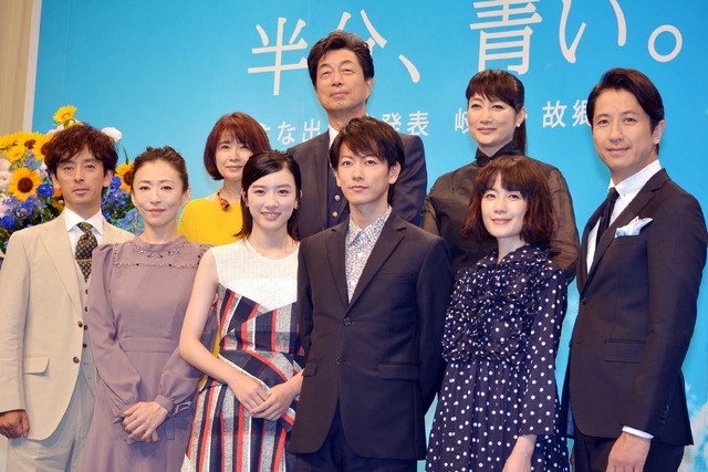 清野菜名 半分 青い で涙のウエディングドレス 一生忘れられない特別な日 Cinemacafe Net