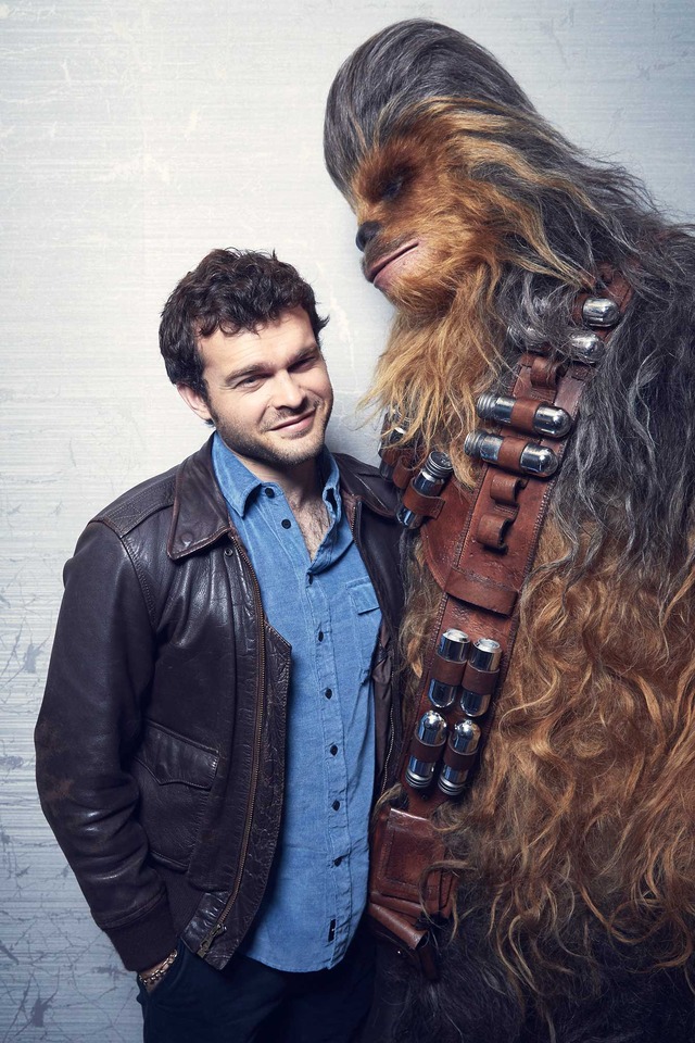 オールデン・エアエンライク＆チューバッカ『ハン・ソロ／スター・ウォーズ・ストーリー』／photo：You Ishii