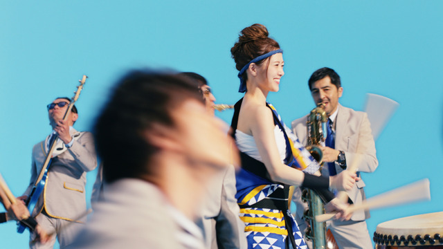 「キリン 氷結」の新CM「あたらしくいこう　2018 和太鼓」篇