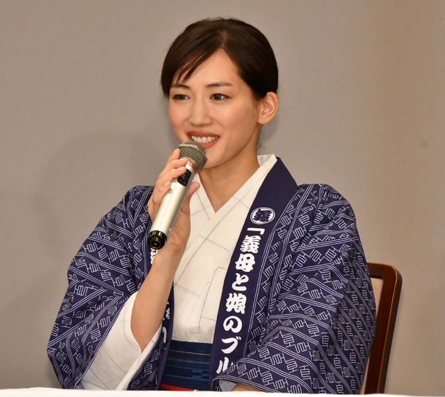 綾瀬はるか/「義母と娘のブルース」の制作発表会見