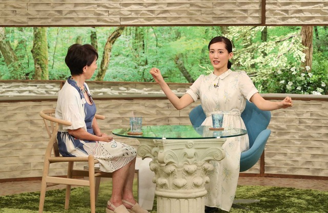 綾瀬はるか「サワコの朝」 (C) MBS・TBS