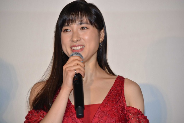 土屋太鳳/『8年越しの花嫁』初日舞台挨拶