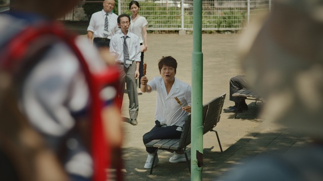 新CM「ファミマのあの曲で会話」篇30秒