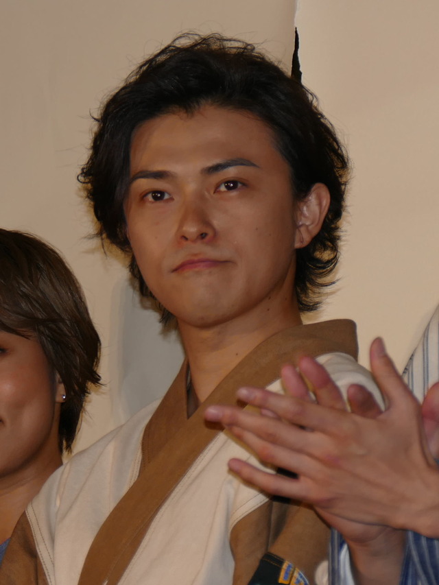 勝地涼、結婚後初めての公の場