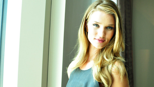 『トランスフォーマー／ダークサイド・ムーン』ロージー・ハンティントン＝ホワイトリー　photo：Naoki Kurozu