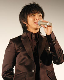 『王の男』初日舞台挨拶イ・ジュンギ、カン・ソンヨン、蓮佛美沙子　サブ１