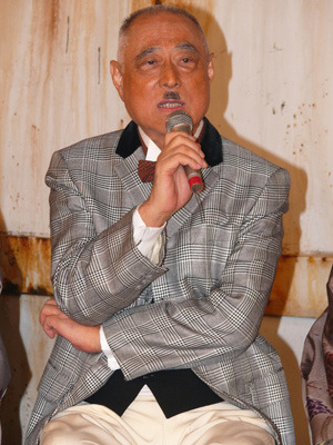 「神様の女房」スタジオ取材会