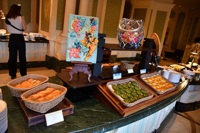 イベント連動“ホテル夏メシ”！写真38枚実食レポ☆ (C) Disney