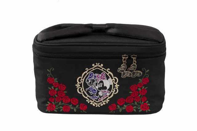 「ANNA SUI」プロデュース商品 ポーチ（7,500円）