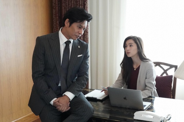「SUITS/スーツ」