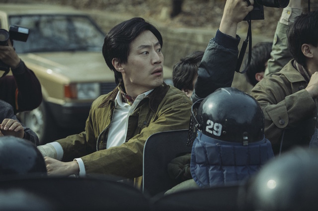 『1987、ある闘いの真実』　(c)2017 CJ E&M CORPORATION, WOOJEUNG FILM ALL RIGHTS RESERVED