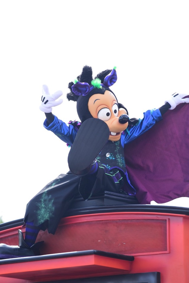 「スプーキー“Boo!”パレード」東京ディズニーランド