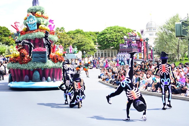 「スプーキー“Boo!”パレード」東京ディズニーランド