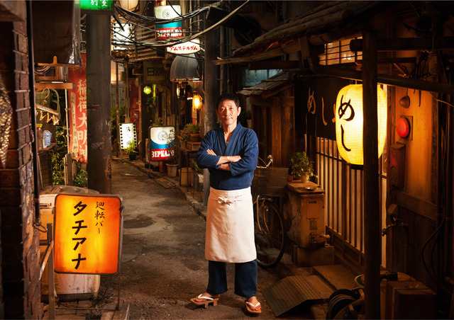 『深夜食堂』-(C) 2015安倍夜郎・小学館/映画「深夜食堂」製作委員会