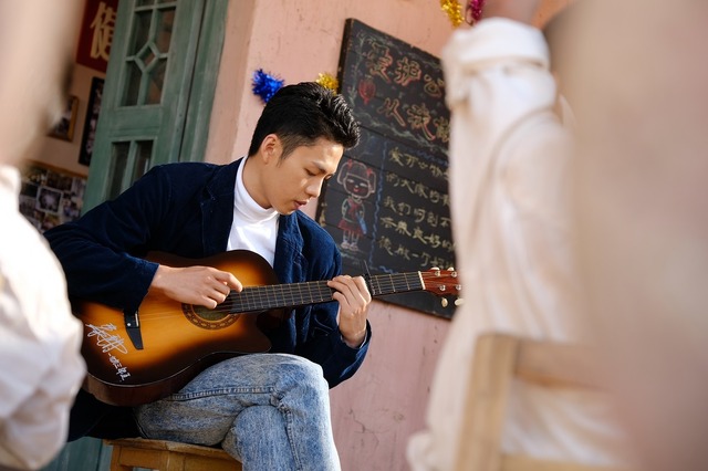 『ナミヤ雑貨店の奇蹟』（C） 2017 EMPEROR FILM PRODUCTION COMPANY LIMITED  WANDA MEDIA CO., LTD.  SHANGHAI PMF PICTURES CO., LTD  KADOKAWA CORPORATION  ALL RIGHTS RESERVED