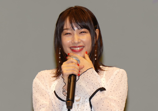 桜井日奈子 『ういらぶ。』完成披露試写会