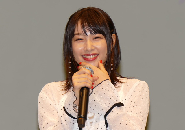 桜井日奈子　『ういらぶ。』完成披露試写会