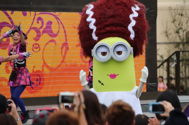 “こわかわハロウィーン”の昼のメインプログラム、「フェスタ・デ・パレード」☆