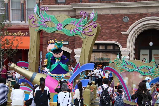 “こわかわハロウィーン”の昼のメインプログラム、「フェスタ・デ・パレード」☆