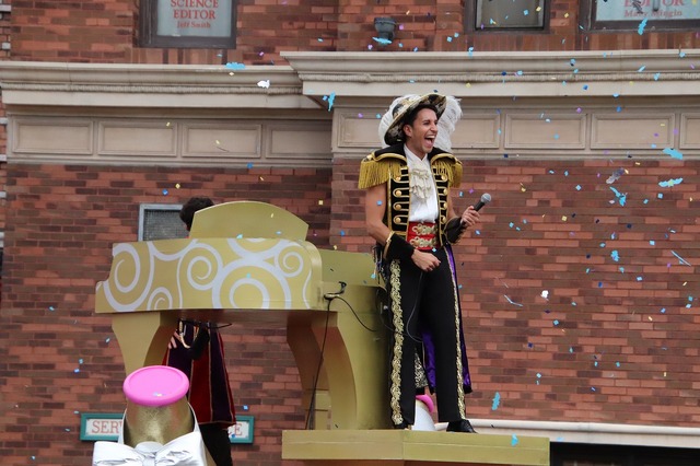 “こわかわハロウィーン”の昼のメインプログラム、「フェスタ・デ・パレード」☆